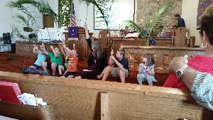 palm sunday kids5.jpg (300×169)